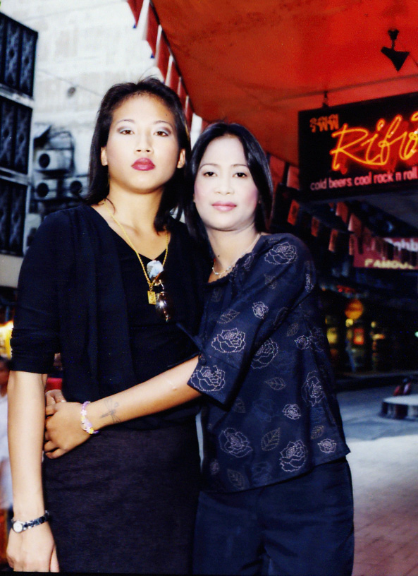 francis_uon_patpong-June-4-2003_2a-OPT